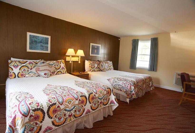 Номер Deluxe, Clinton Motel