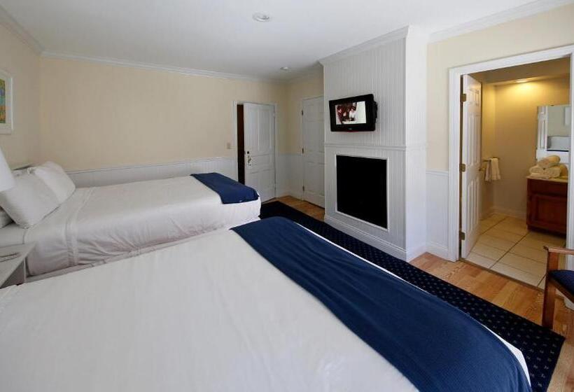غرفة أساسية, Colonial Inn Harbor Springs
