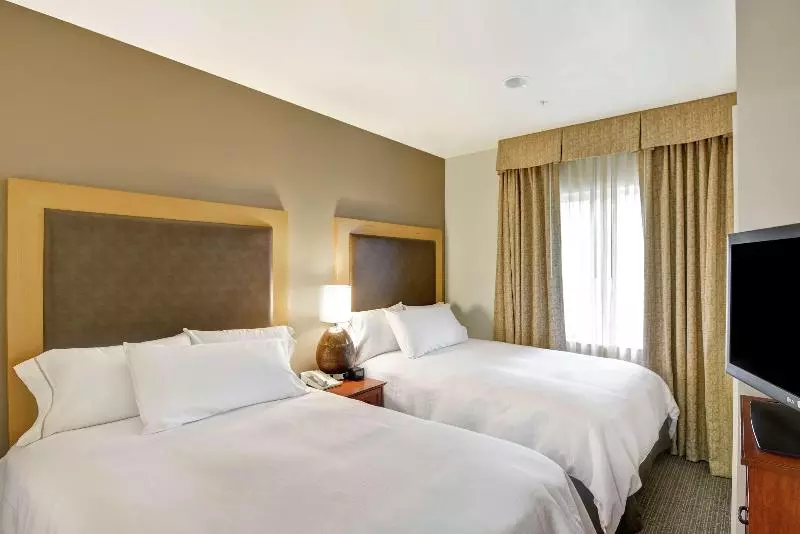 اتاق استاندارد با تخت بزرگ برای معلولان, Holiday Inn Express Harrisburg Ne, An Ihg