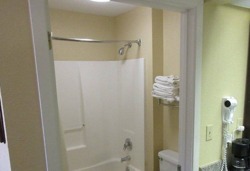 Номер Стандарт 2 Двуспальные Кровати, Quality Inn