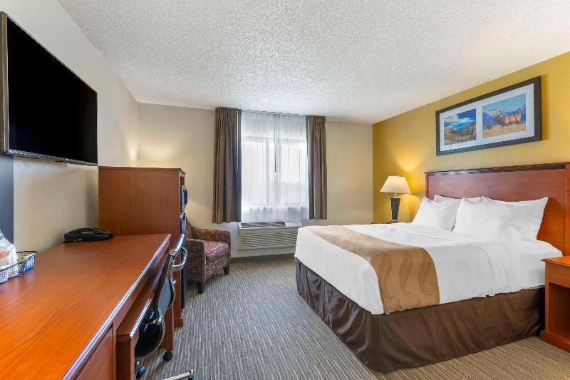 스탠다드 룸 킹사이즈 침대, Quality Inn Dillon I15