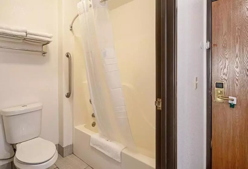 سوییت, Quality Inn