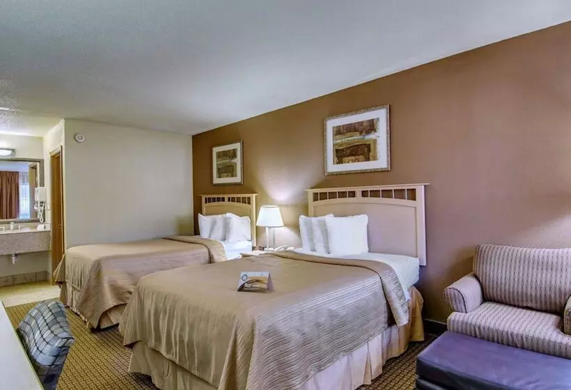 ２ダブルベッドのスタンダードルーム, Quality Inn Salem  I81