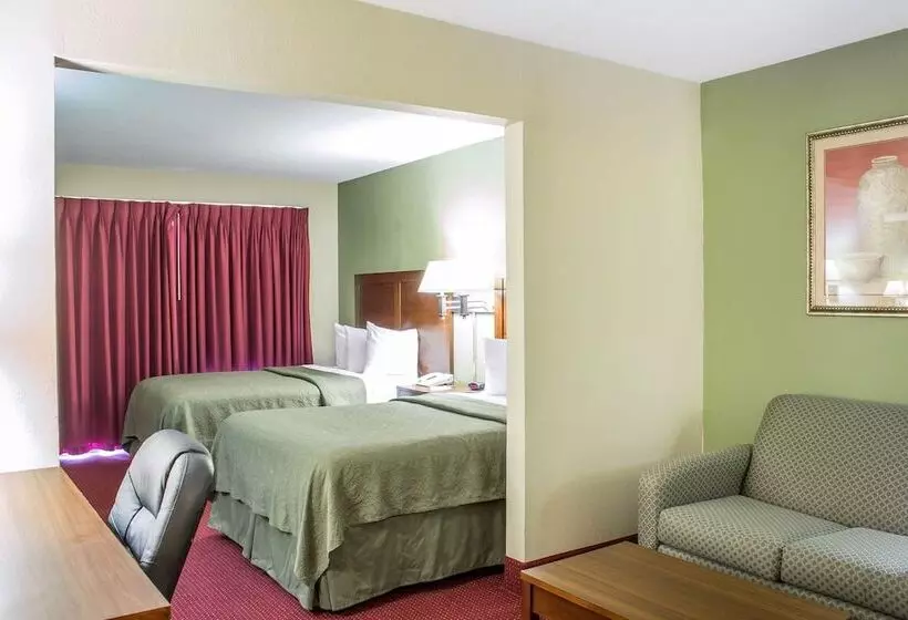 スイート, Quality Inn Selma Smithfield