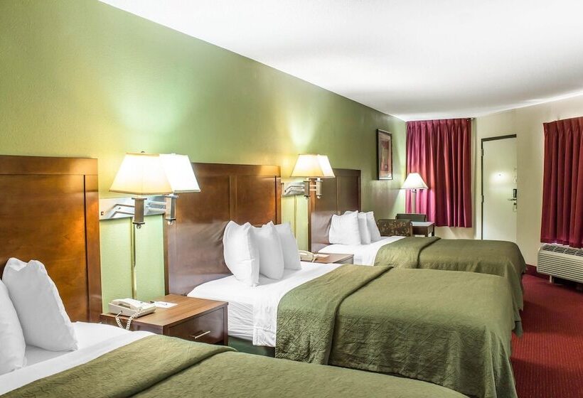 스위트, Quality Inn Selma   Smithfield