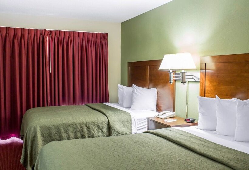 Люкс, Quality Inn Selma   Smithfield