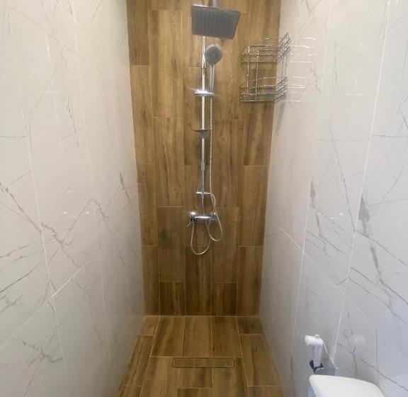 디럭스 4인 룸, N1