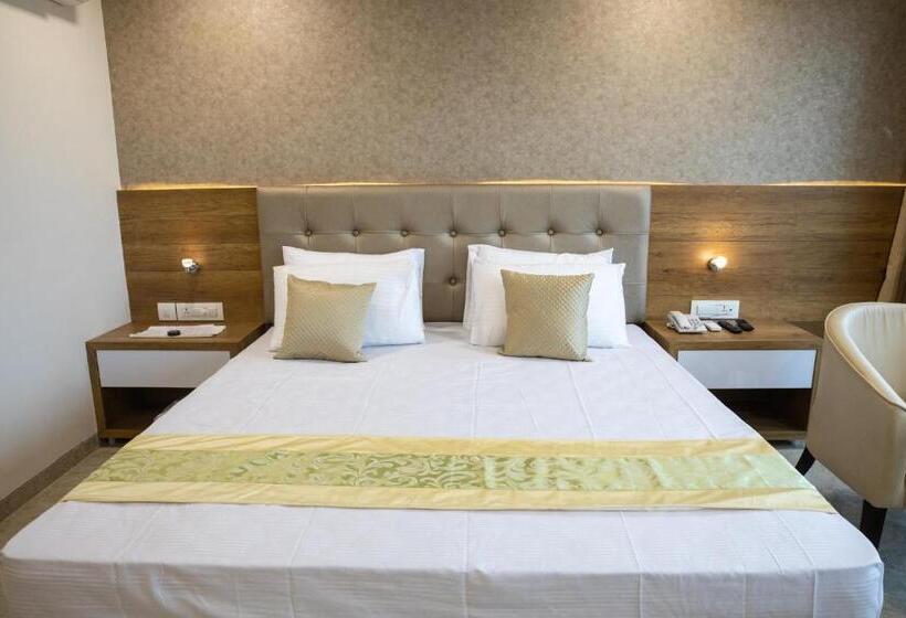 غرفة ديلوكس, Grace Galaxy