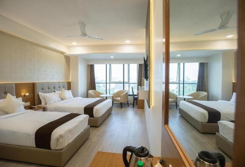 غرفة إدارية ثلاثية, Grace Galaxy