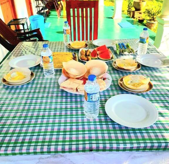 غرفة عائلية مطلّة علي الجبل, Panoramic Royal Villa