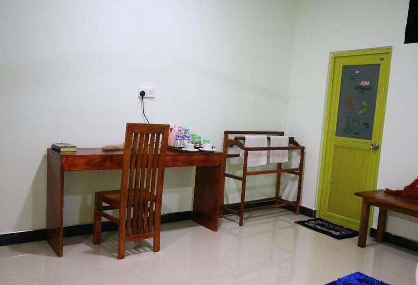 غرفة عائلية مطلّة علي الجبل, Panoramic Royal Villa