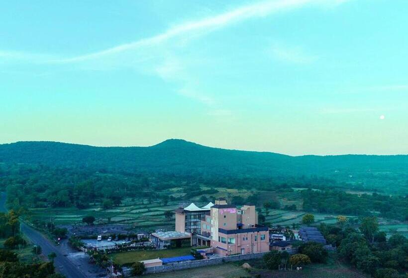 اتاق لوکس, Regenta Resort Belagavi