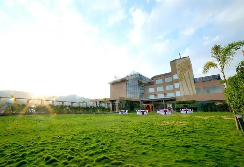 デラックススイート, Regenta Resort Belagavi