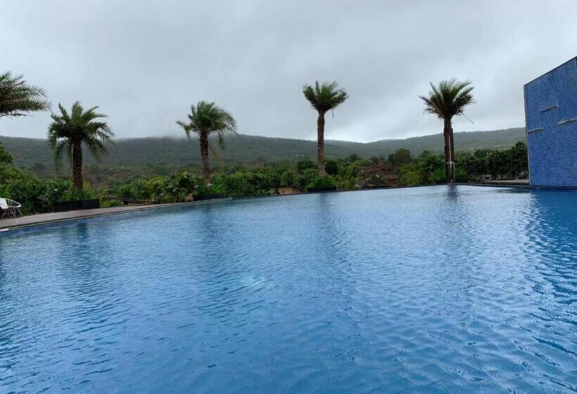 غرفة سوبيريور, Regenta Resort Belagavi