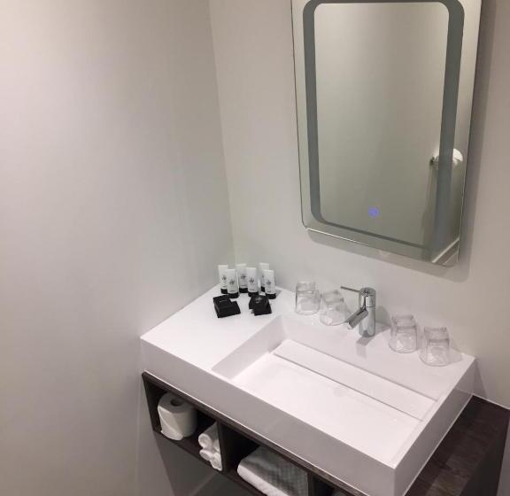 Номер Deluxe Кровать Кинг, Base Dingle