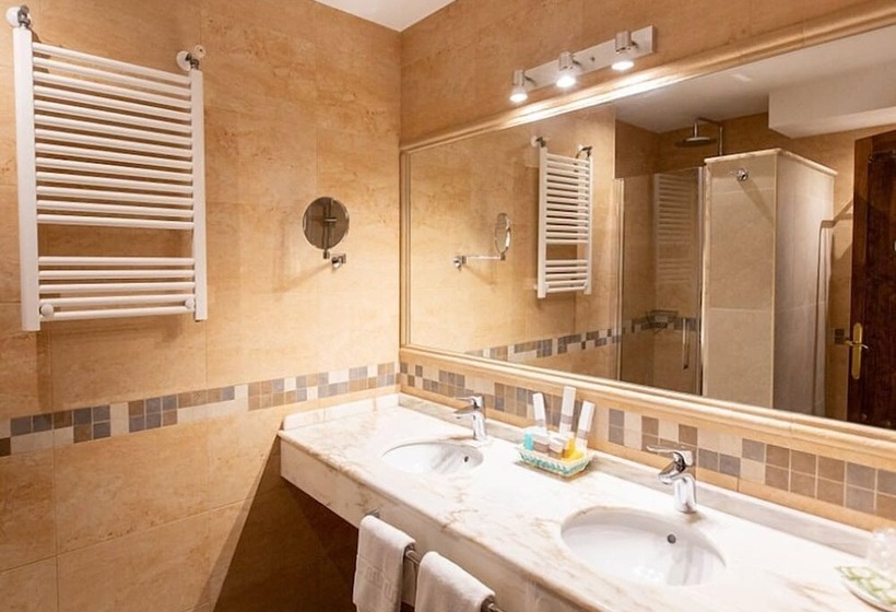 غرفة قياسية ثلاثية, Cerro La Nina