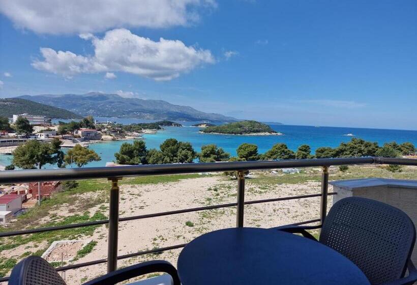 اتاق لوکس چهار تخته, Queen Margaret Seaside