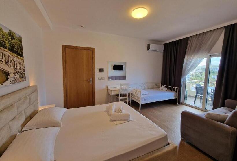 اتاق لوکس چهار تخته, Queen Margaret Seaside