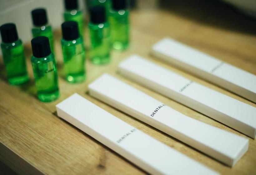 اتاق استاندارد سه نفره, Vineyard Hotel & Winery