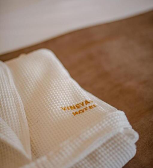 اتاق استاندارد با بالکن, Vineyard Hotel & Winery