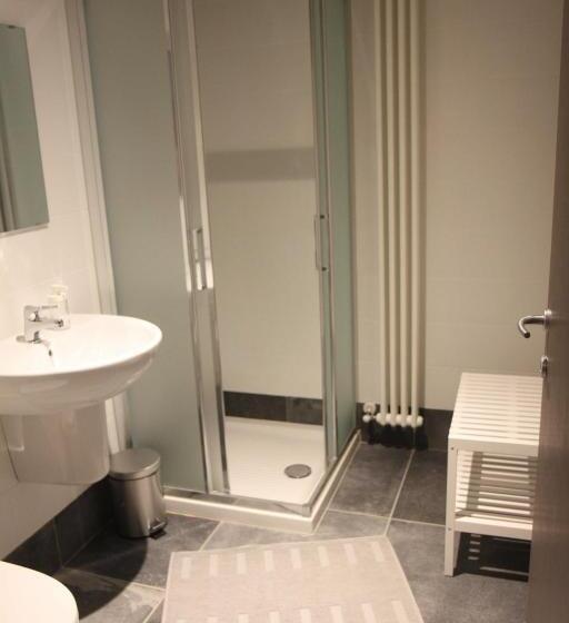 غرفة كومفورت ثلاثية, Ostello Alfieri 2