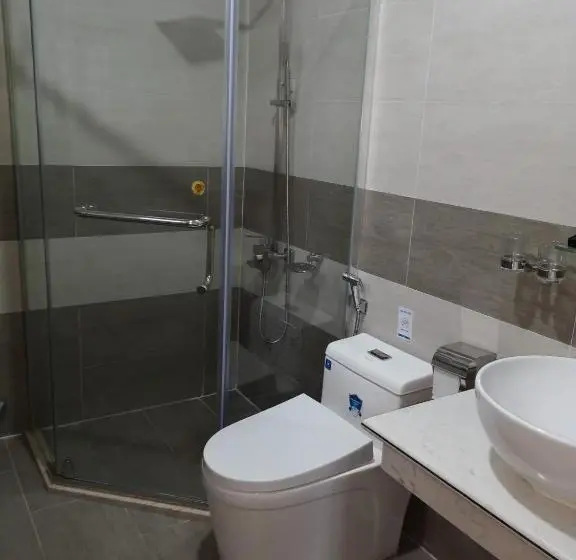 اتاق استاندارد, Le Thanh