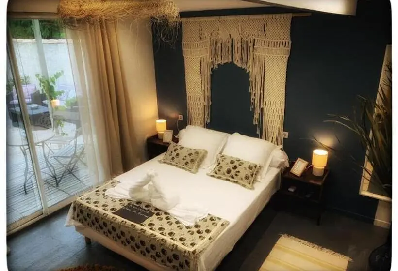 ガーデンビュースタンダードルーム, Chambres D'hôtes Les Garçons