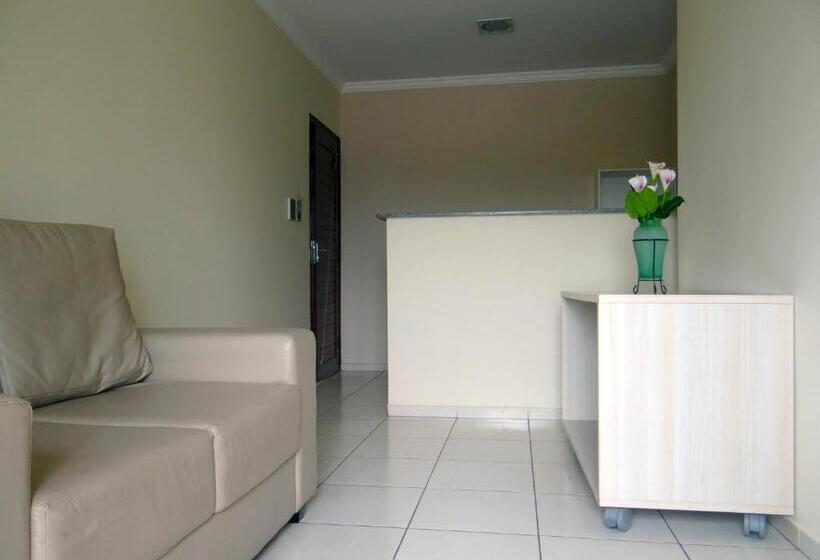 高级大房间, Via Oeste