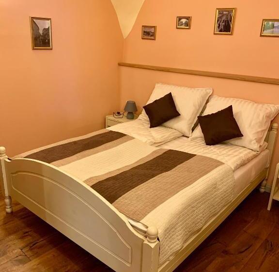 سوییت خانوادگی, Patrick's Pub