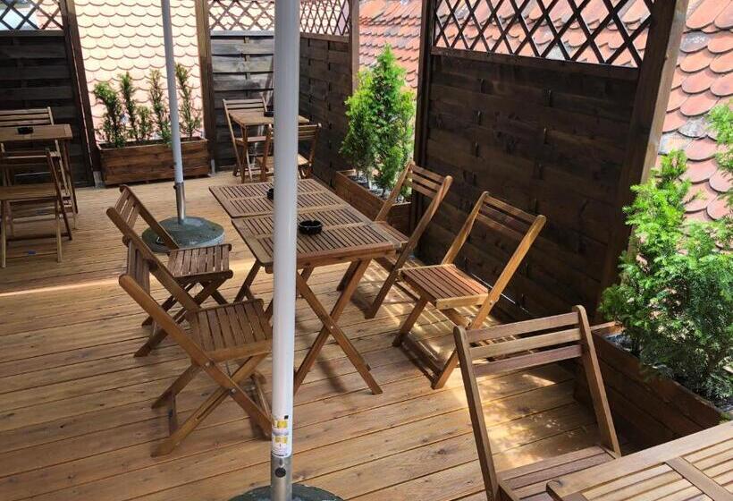 اتاق استاندارد با چشم‌انداز شهر, Patrick's Pub