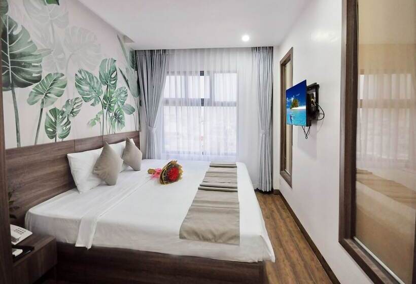 اتاق سوپریور با چشم‌انداز شهر, Mega Light