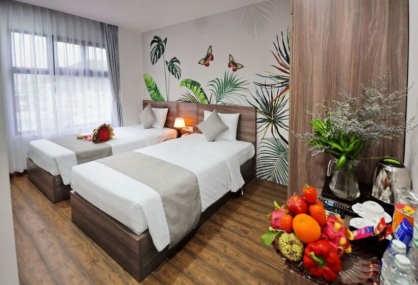 اتاق سوپریور با چشم‌انداز شهر, Mega Light