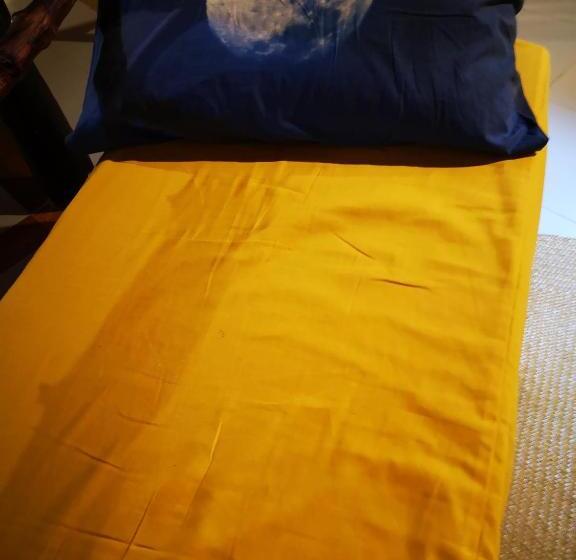 اتاق لوکس با بالکن و چشمانداز دریا, Chez Alex