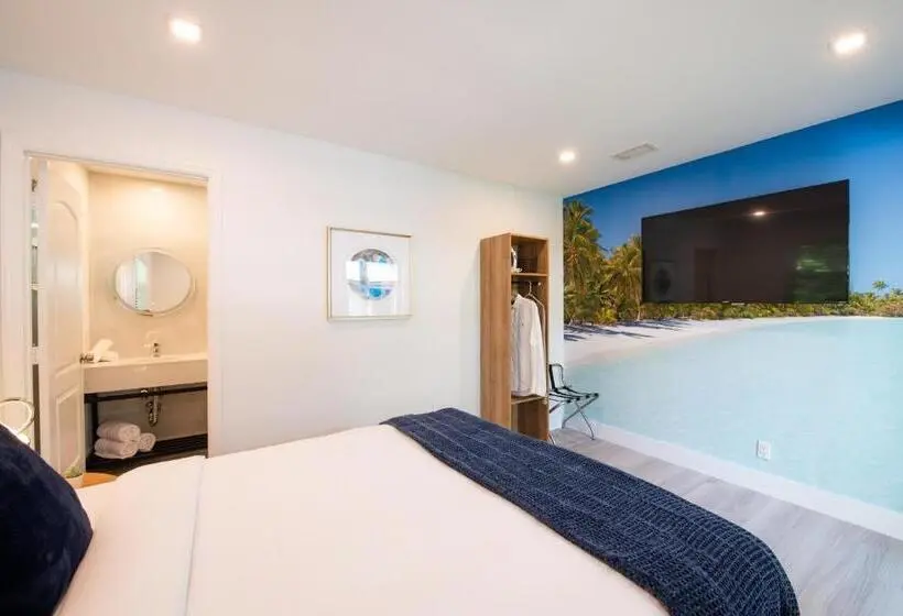Deluxe-studio, The Lauderdale Boutique