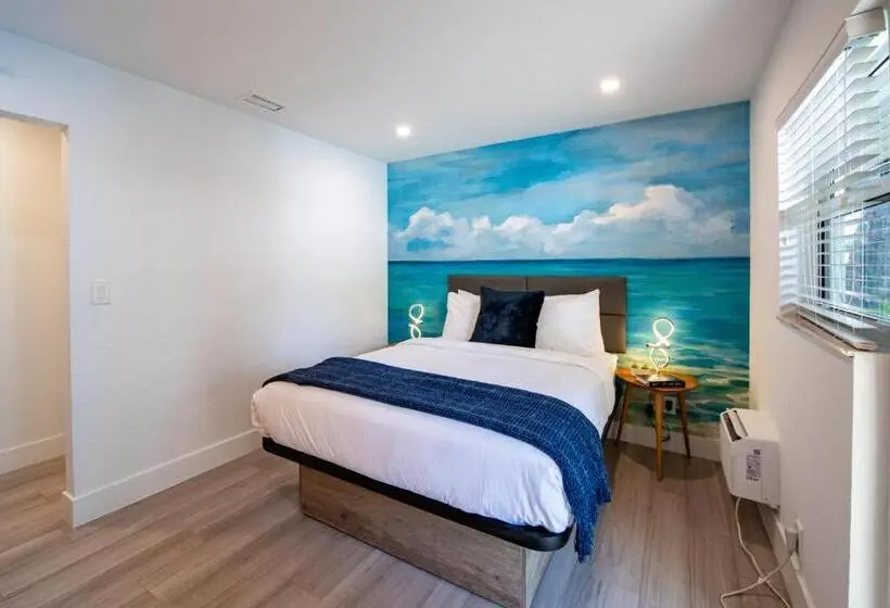 Standard-studio, The Lauderdale Boutique