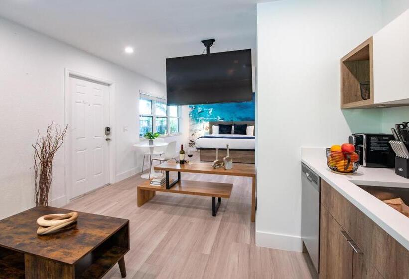 주니어 스위트, The Lauderdale Boutique