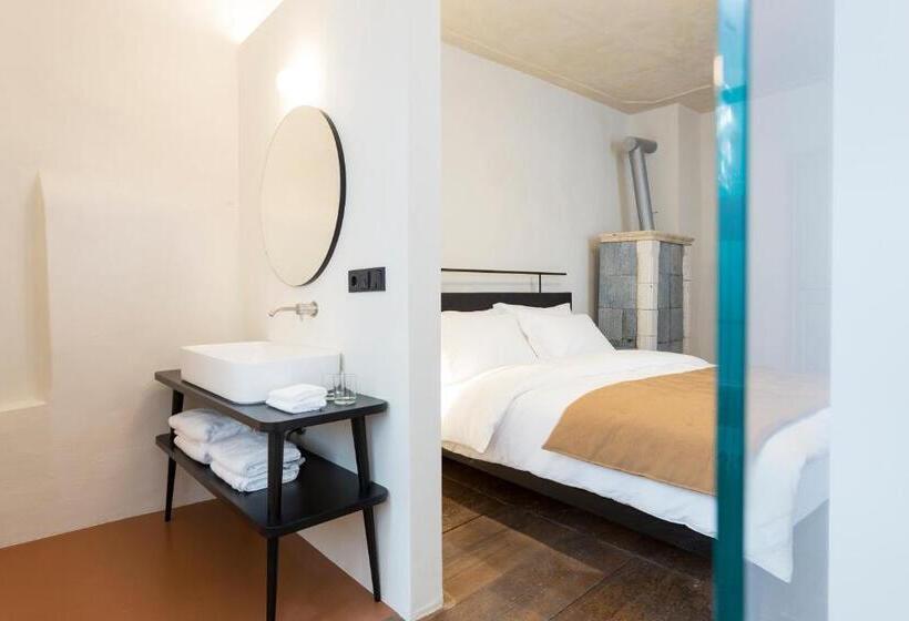 اتاق لوکس, Goldenstern Townhouse