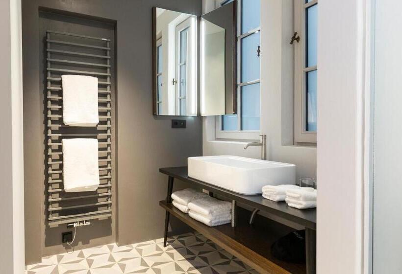 اتاق لوکس, Goldenstern Townhouse