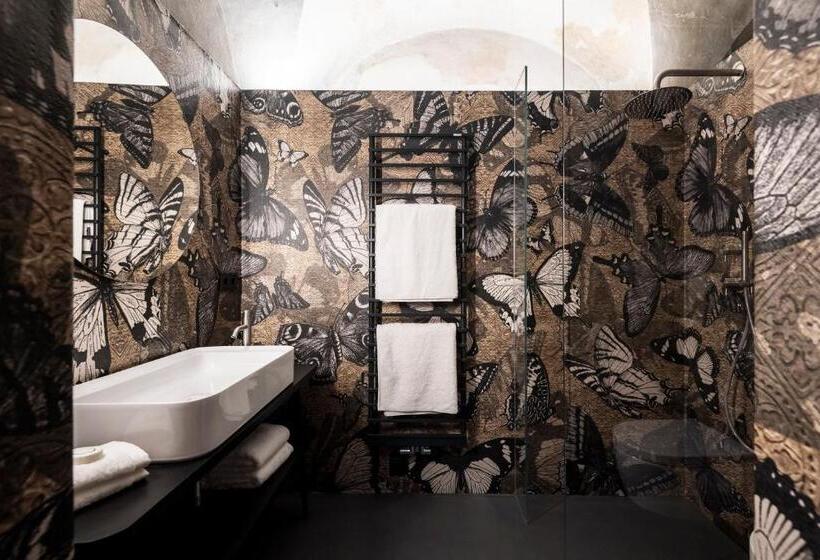 اتاق لوکس, Goldenstern Townhouse