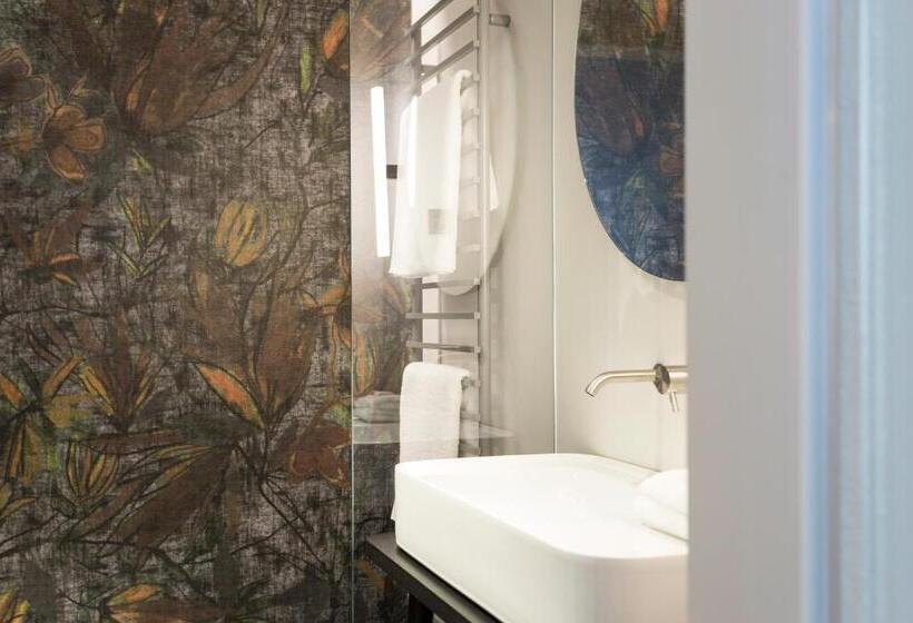 اتاق لوکس, Goldenstern Townhouse