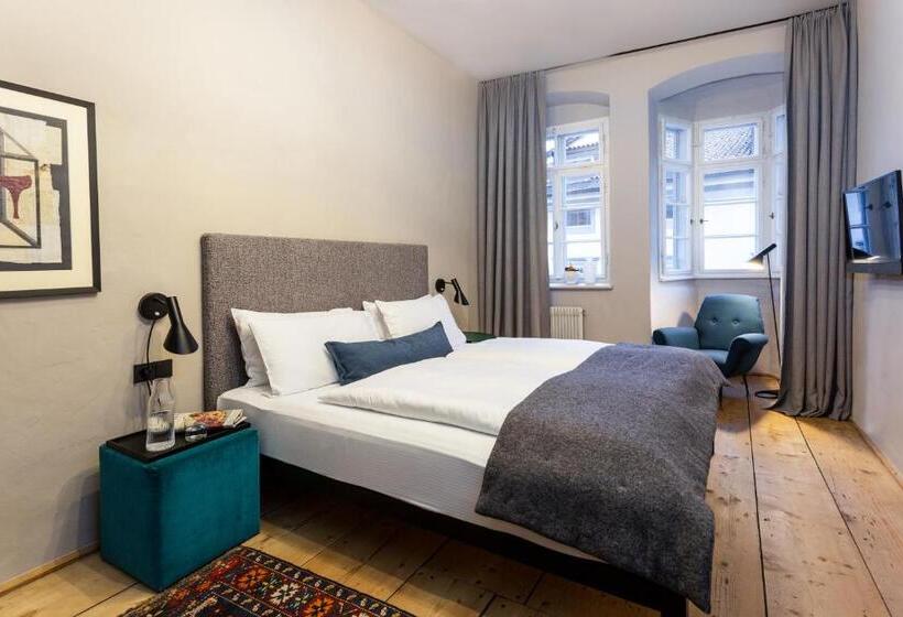 اتاق استاندارد, Goldenstern Townhouse