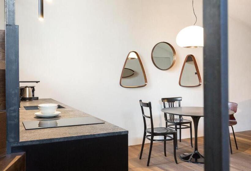 آپارتمان سوپریور 1 خوابه, Goldenstern Townhouse