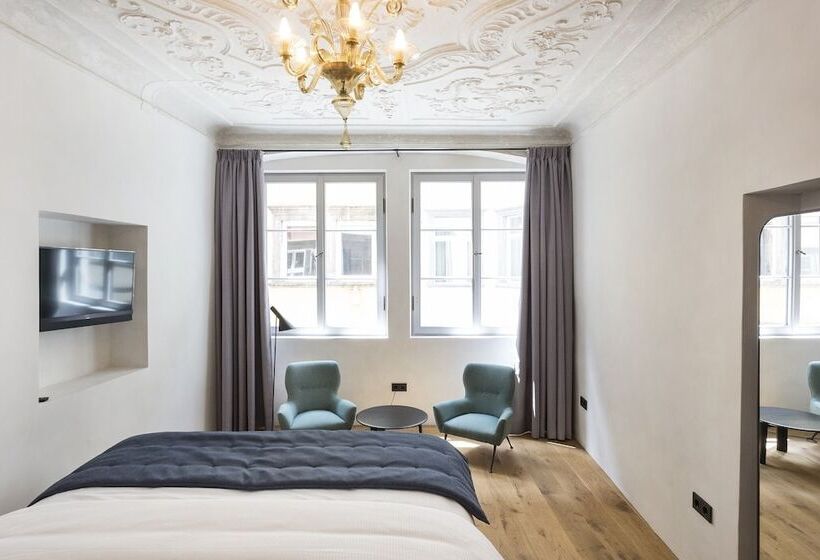 اتاق لوکس, Goldenstern Townhouse