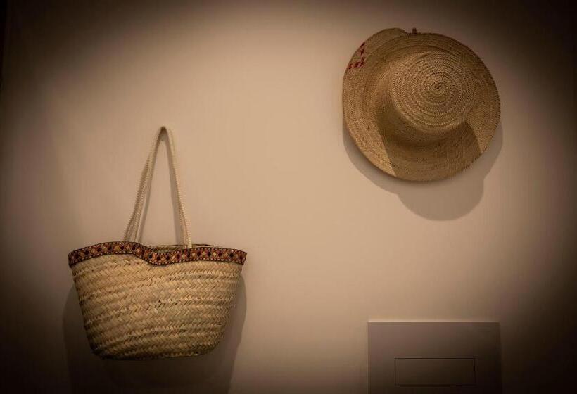 Четырехместный Номер Стандарт с Балконом, Cocciu D'amuri