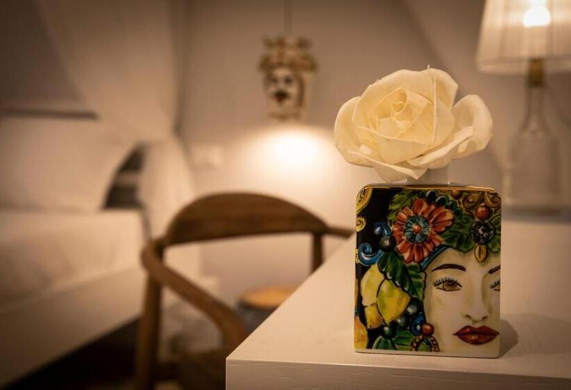 Четырехместный Номер Стандарт с Балконом, Cocciu D'amuri