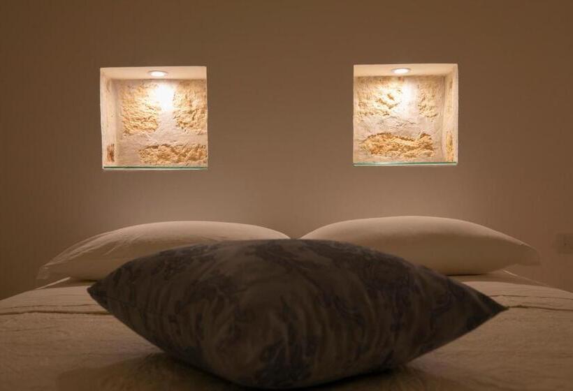 Трехместный Номер Deluxe, Cocciu D'amuri