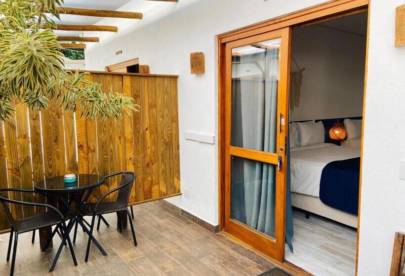 스탠다드 트리플 룸, Pousada Pono Village