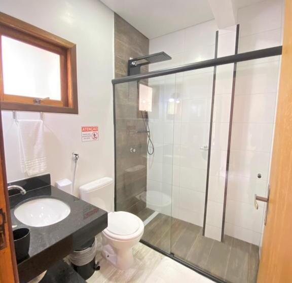 발코니가 있는 4인용 스탠다드 룸, Pousada Pono Village