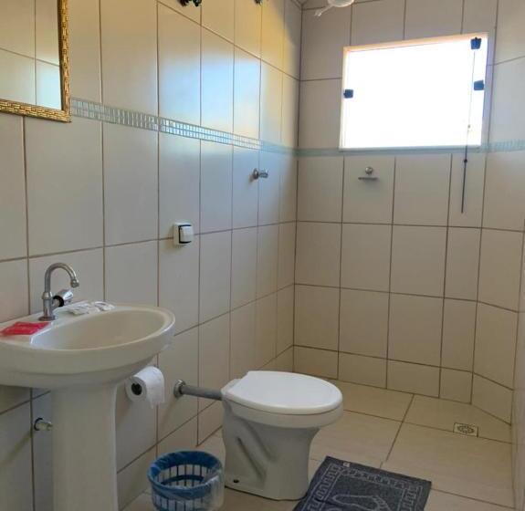 经典四人房间, Mao De Fatima