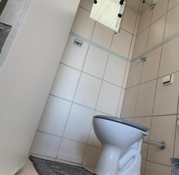 三人经典房间, Mao De Fatima